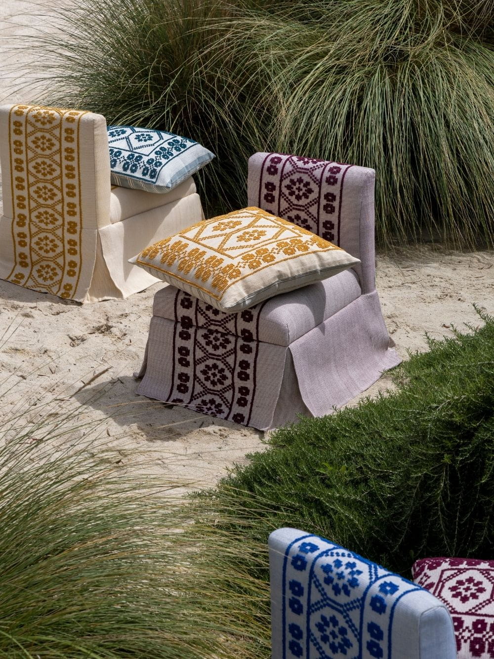 Handmade Inês Blue Cotton Linen Slipper Chair