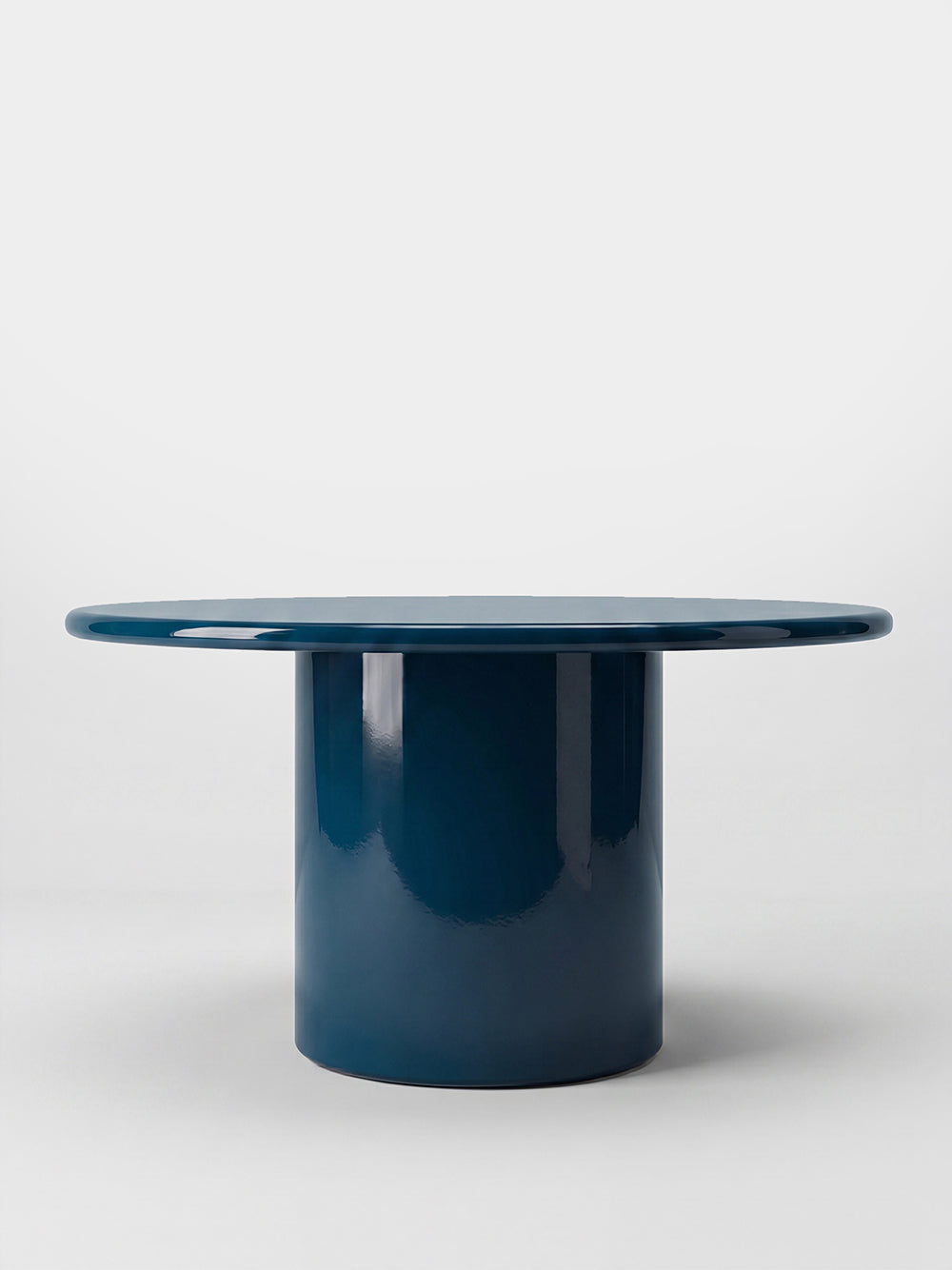 Amendoeira Petrol Blue Lacquered Wood Round Dining Table