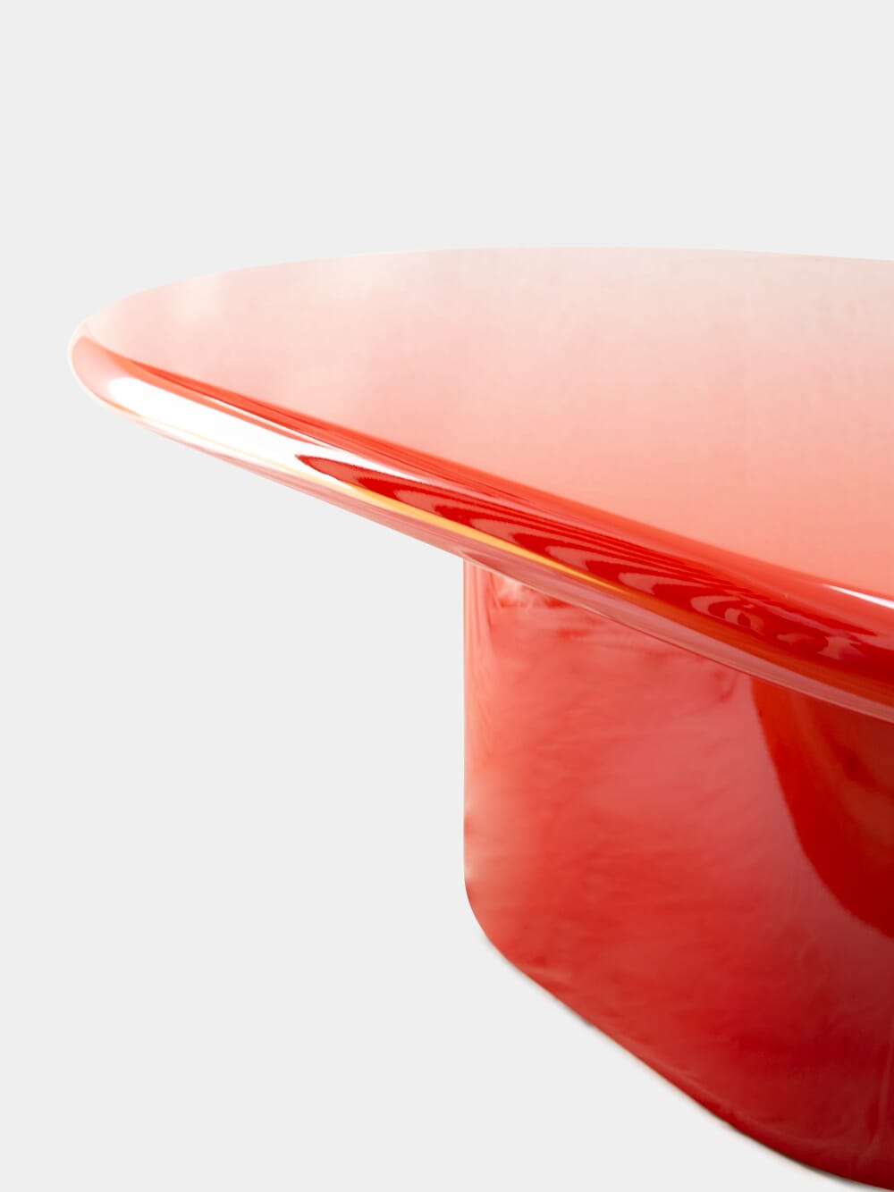Amendoeira Red Lacquered Wood Coffee Table