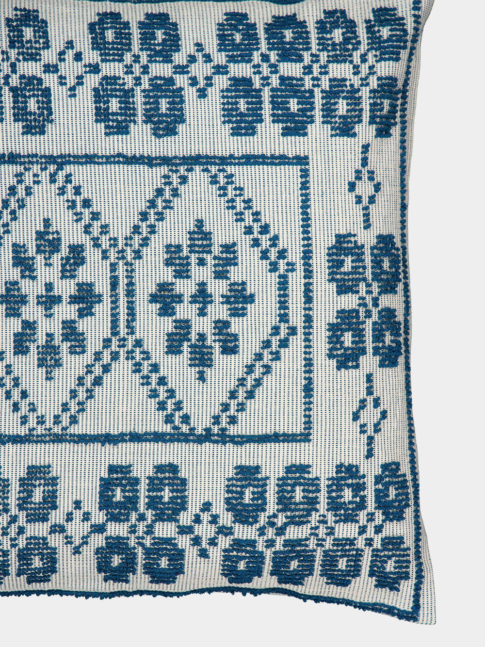 Handmade Inês Blue Cotton and Linen Cushion