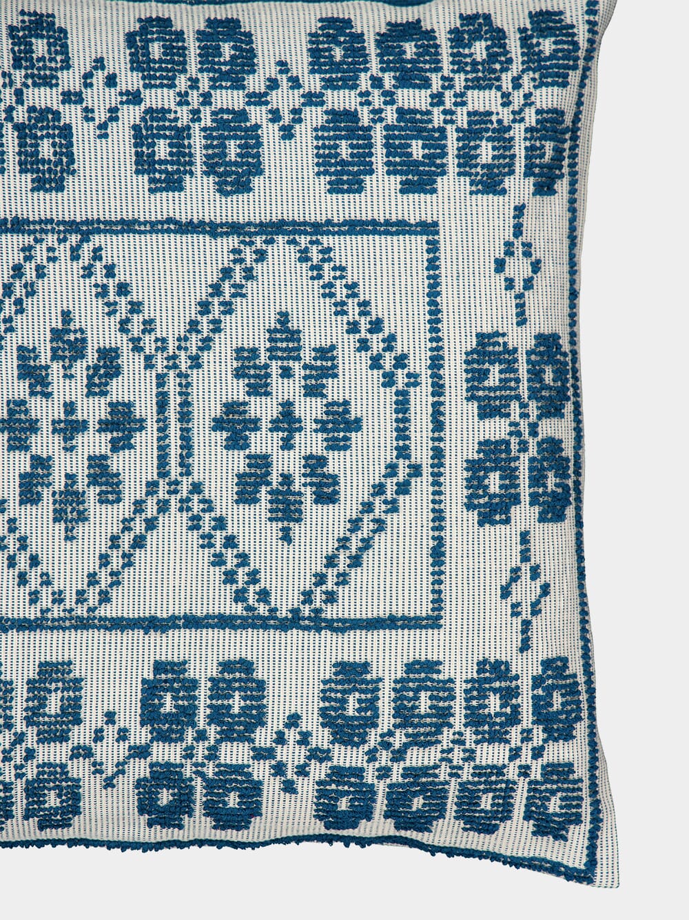 Handmade Inês Blue Cotton Linen Cushion