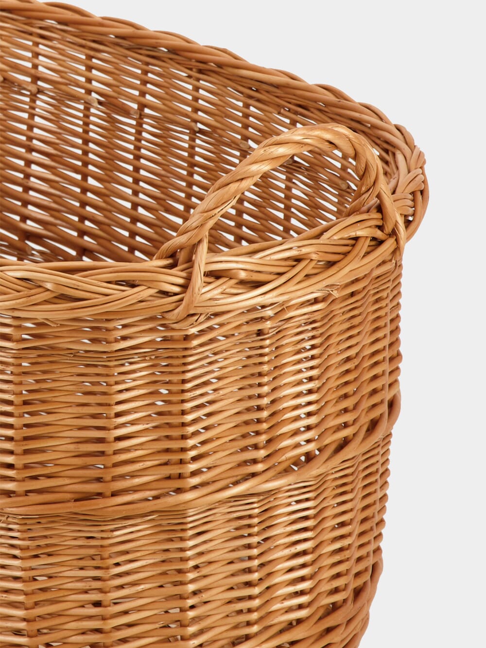 Handmade Furnas Natural Wicker Medium Basket