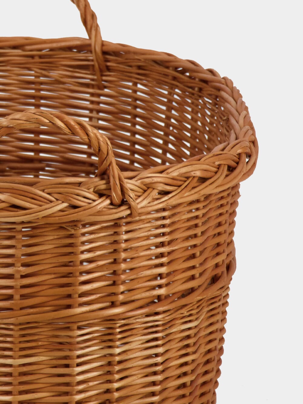 Handmade Furnas Natural Wicker Medium Basket