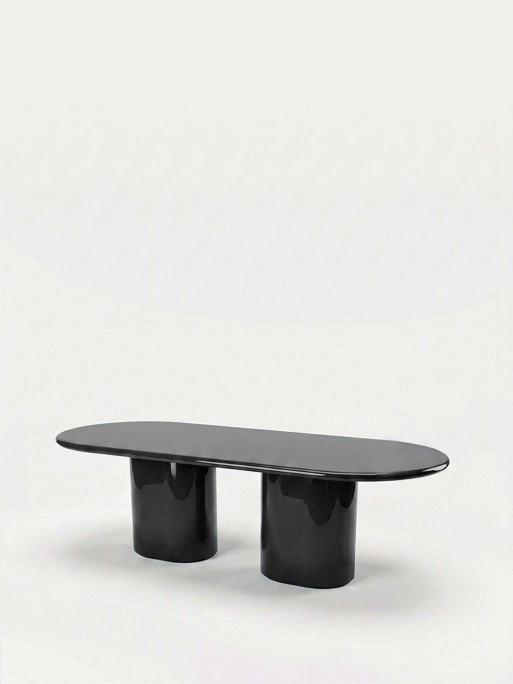 Amendoeira Black Lacquered Wood Dining Table