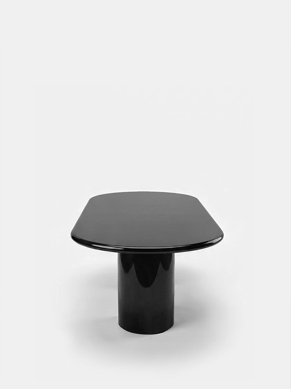 Amendoeira Black Lacquered Wood Dining Table