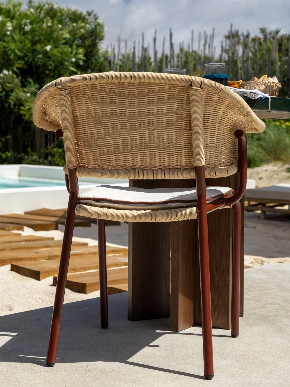 Carvalhal Blue Metal and Handmade Wicker Dining Chair