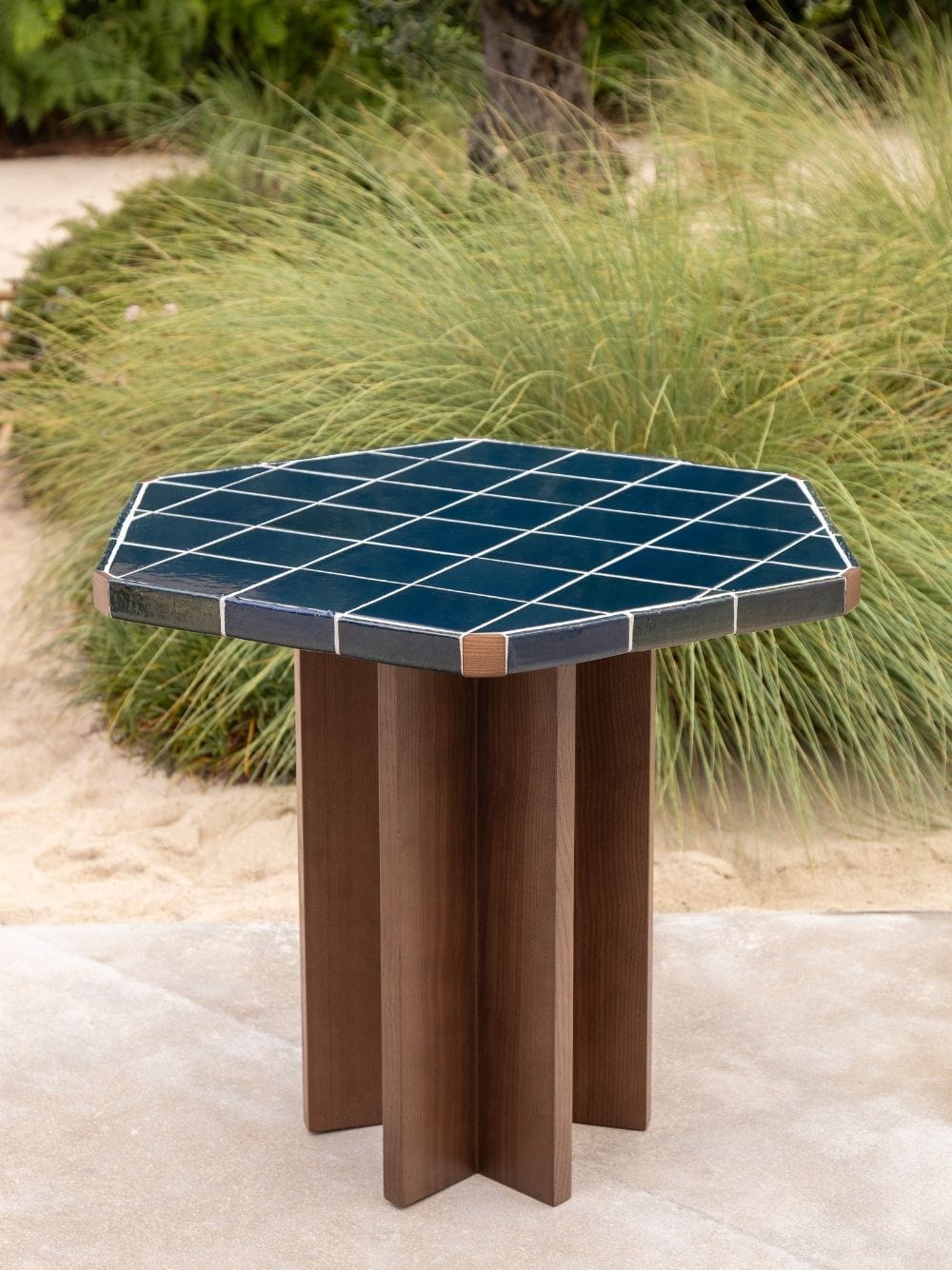 Lisboa Bordeaux Ceramic Tile and Ash Wood Dining Table