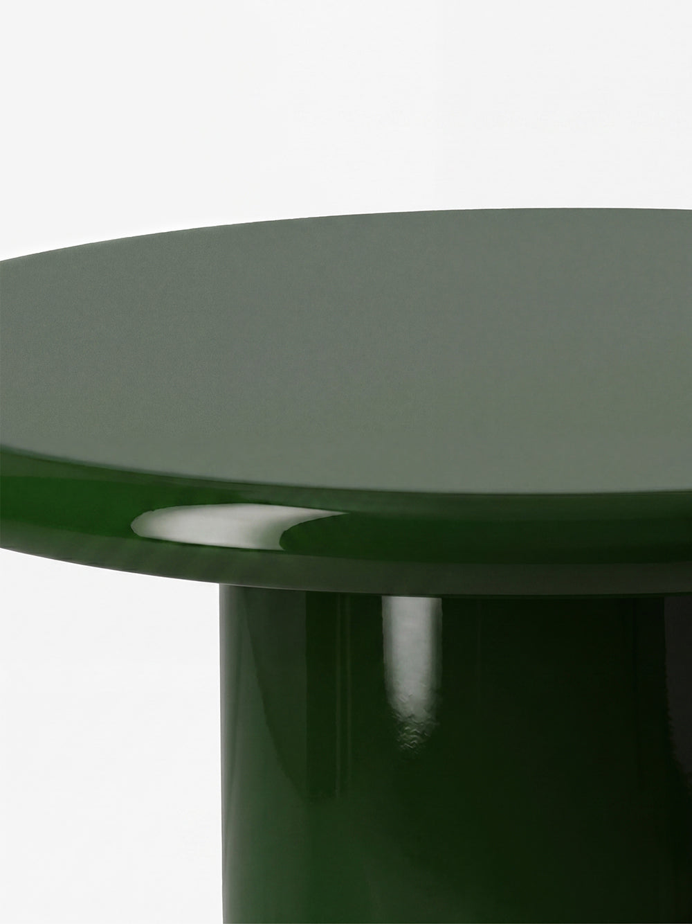 Amendoeira Green Lacquered Wood Side Table