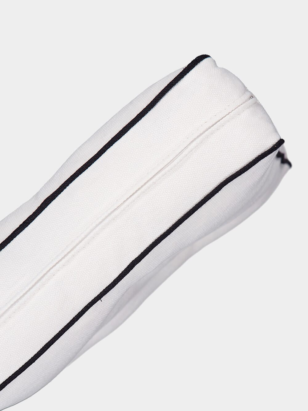 Furnas Ivory and Black Linen Seating Cushion