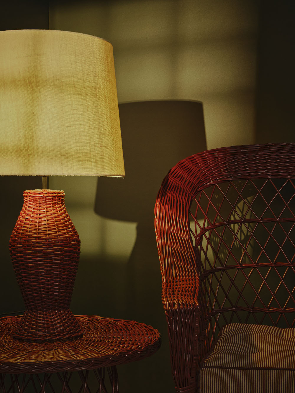 Handmade Furnas Bordeaux Wicker Lamp Base